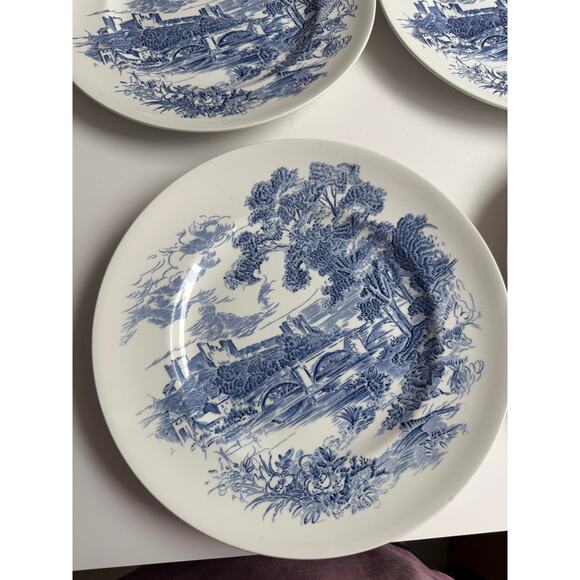 Vintage Wedgwood Dinner Plates Set of 4 Blue Transferware "Countryside" Pattern - Picture 5 of 15